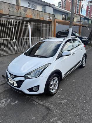 HYUNDAI HB20X 1.6 16V PREMIUM FLEX 4P AUTOMÁTICO